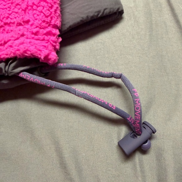 Women's Free People FUSIA  Half Zip Fleece NEW no tags - Picture 4 of 4